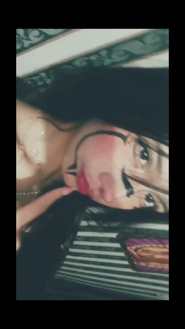 @�