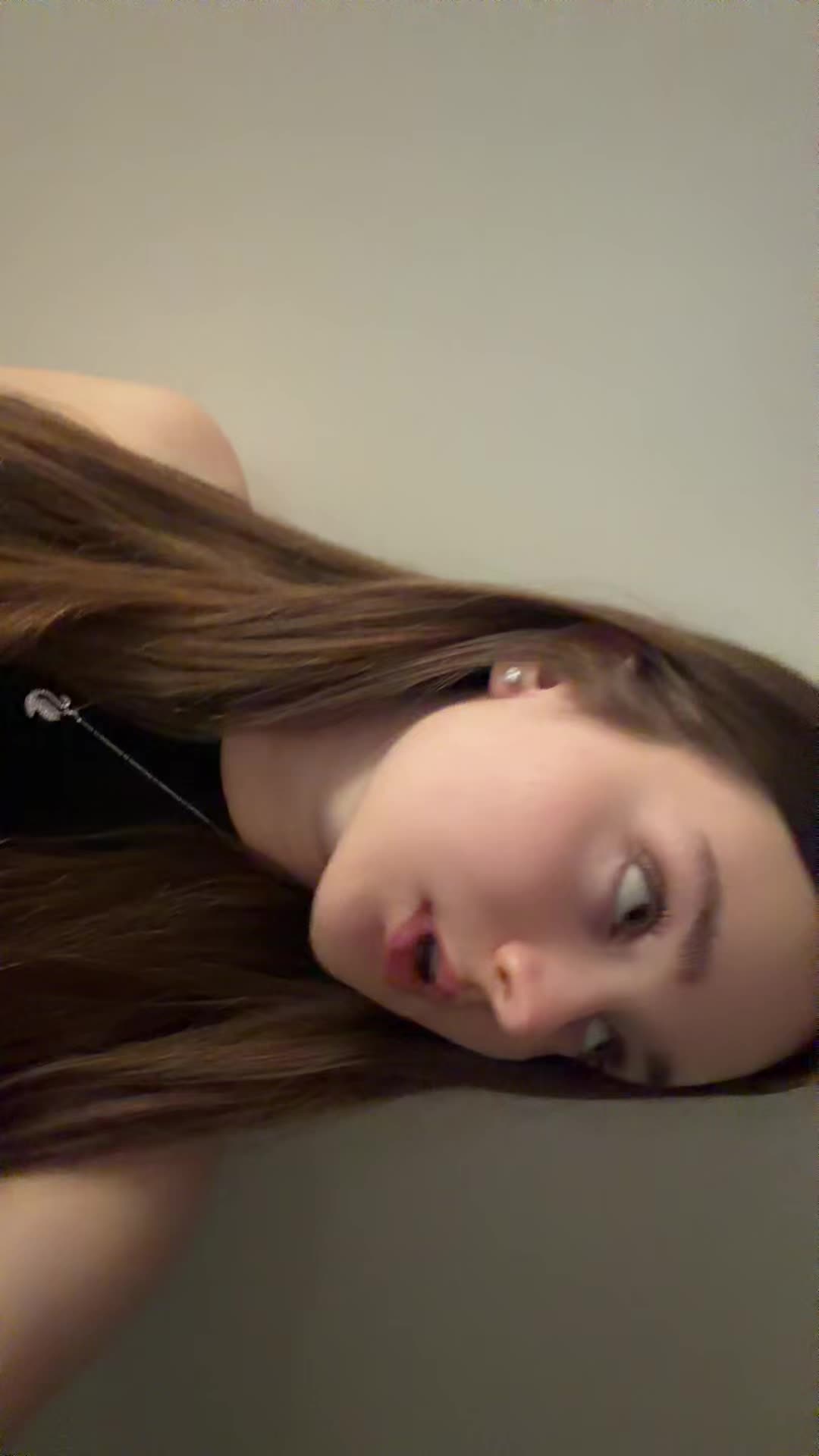 @𝓐𝓵𝓫𝓲𝓷𝓪