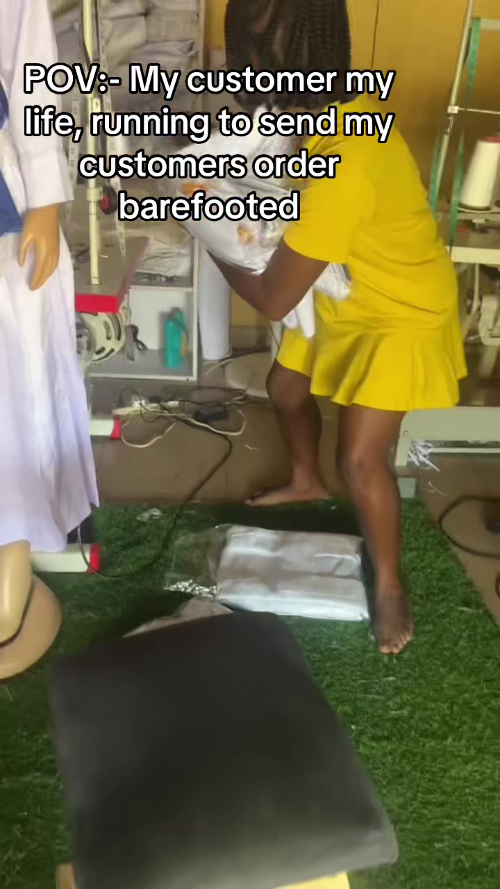 @GARMENT BY VERA