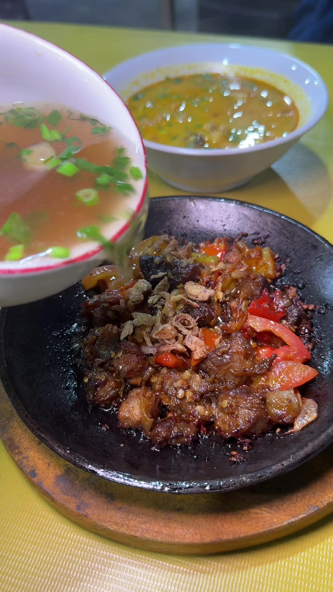 @Mia👀 | Bali Food Diary