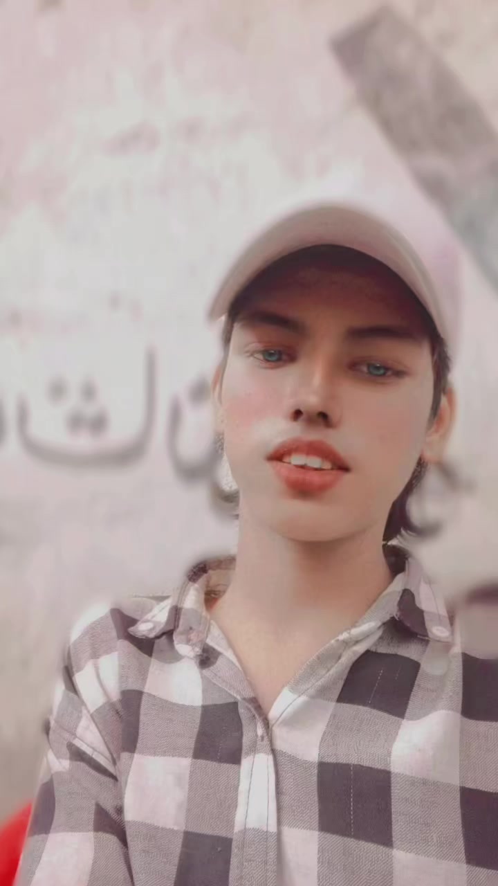 @▄︻デ👑 بادشاہ👑 ══━一