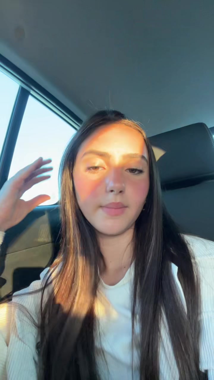 @𝓓𝓪𝓷𝓲𝓮𝓵𝓵𝓪.𝓫𝓬