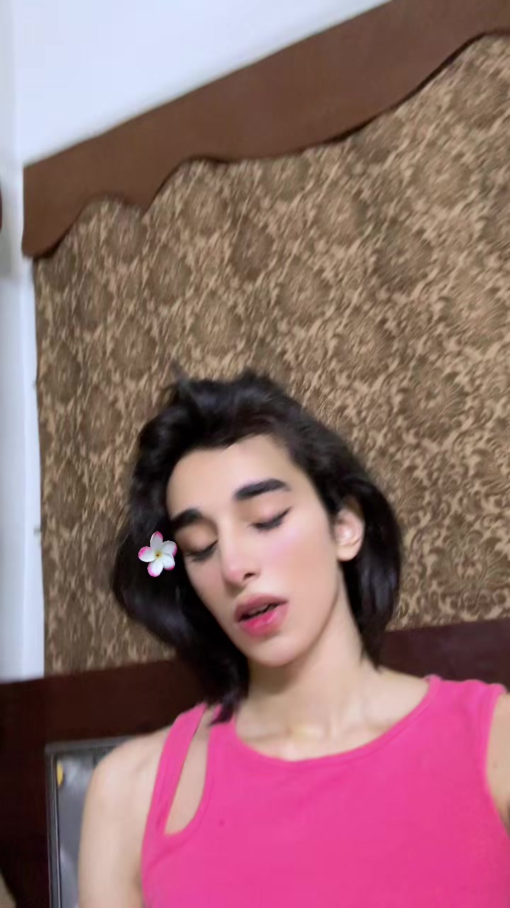 @Feeraaaaa