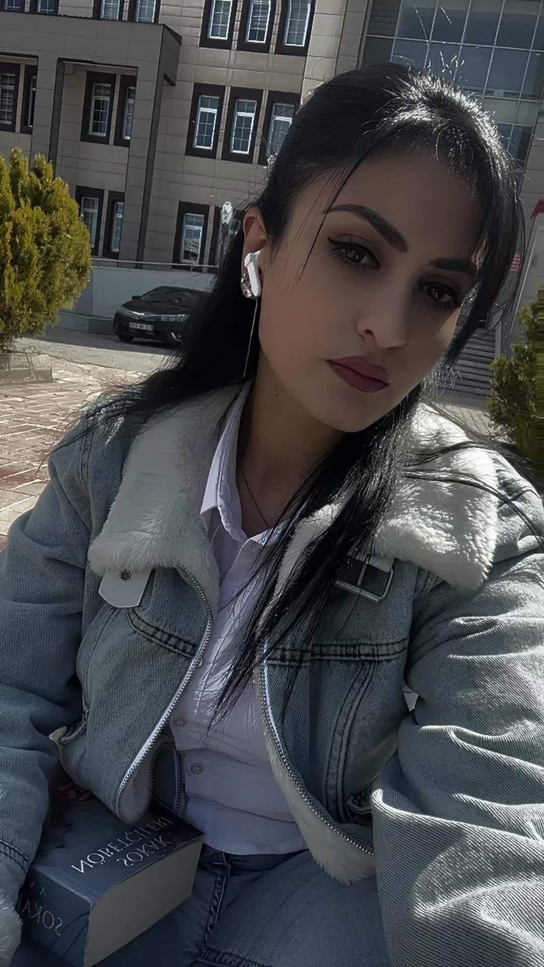 @Ela asi