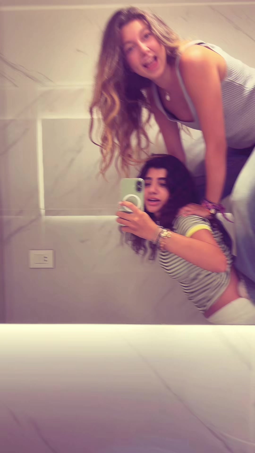 @nayyy