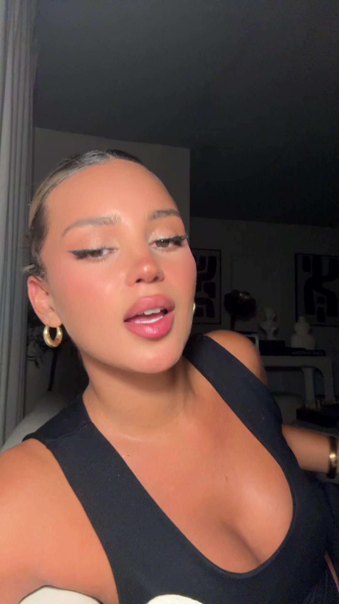 @VAL MERCADO