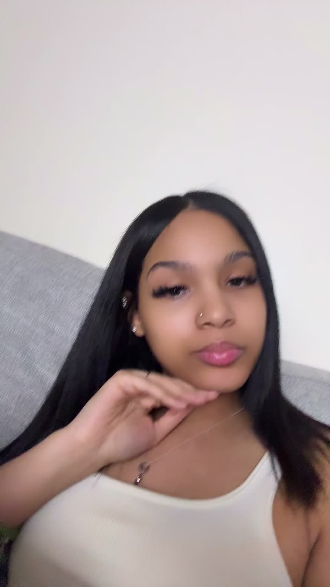 @LizzyB💚