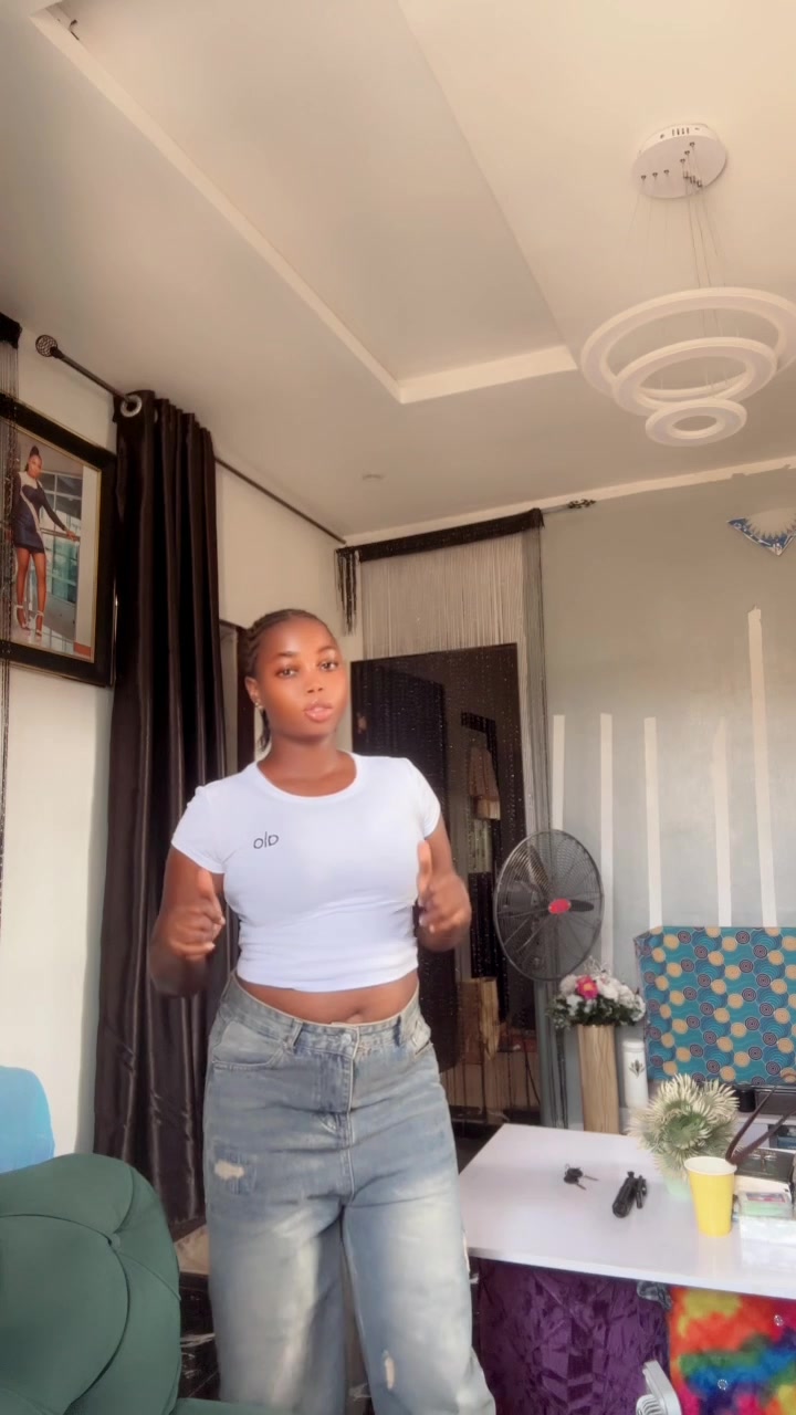 @Anikeade 🥰💕