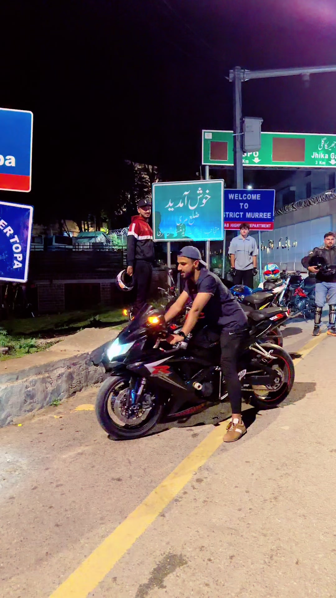 @Qamar Biker ๐