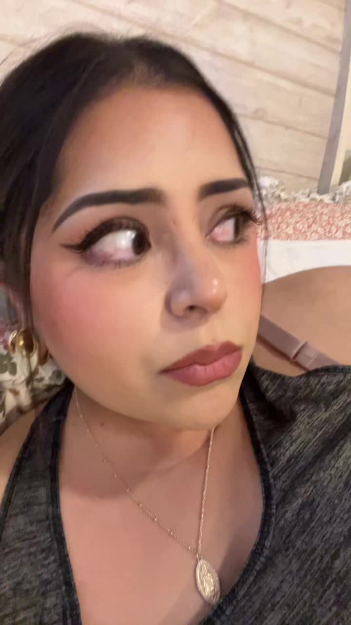 @Lorena👀