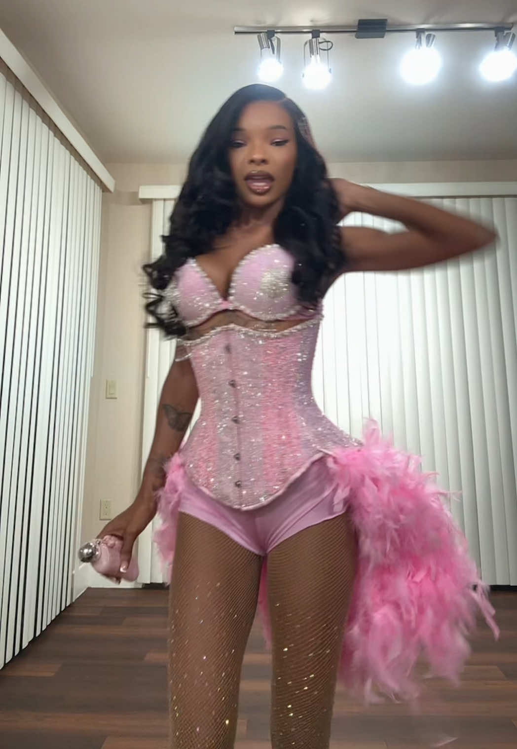 @_lashaelee
