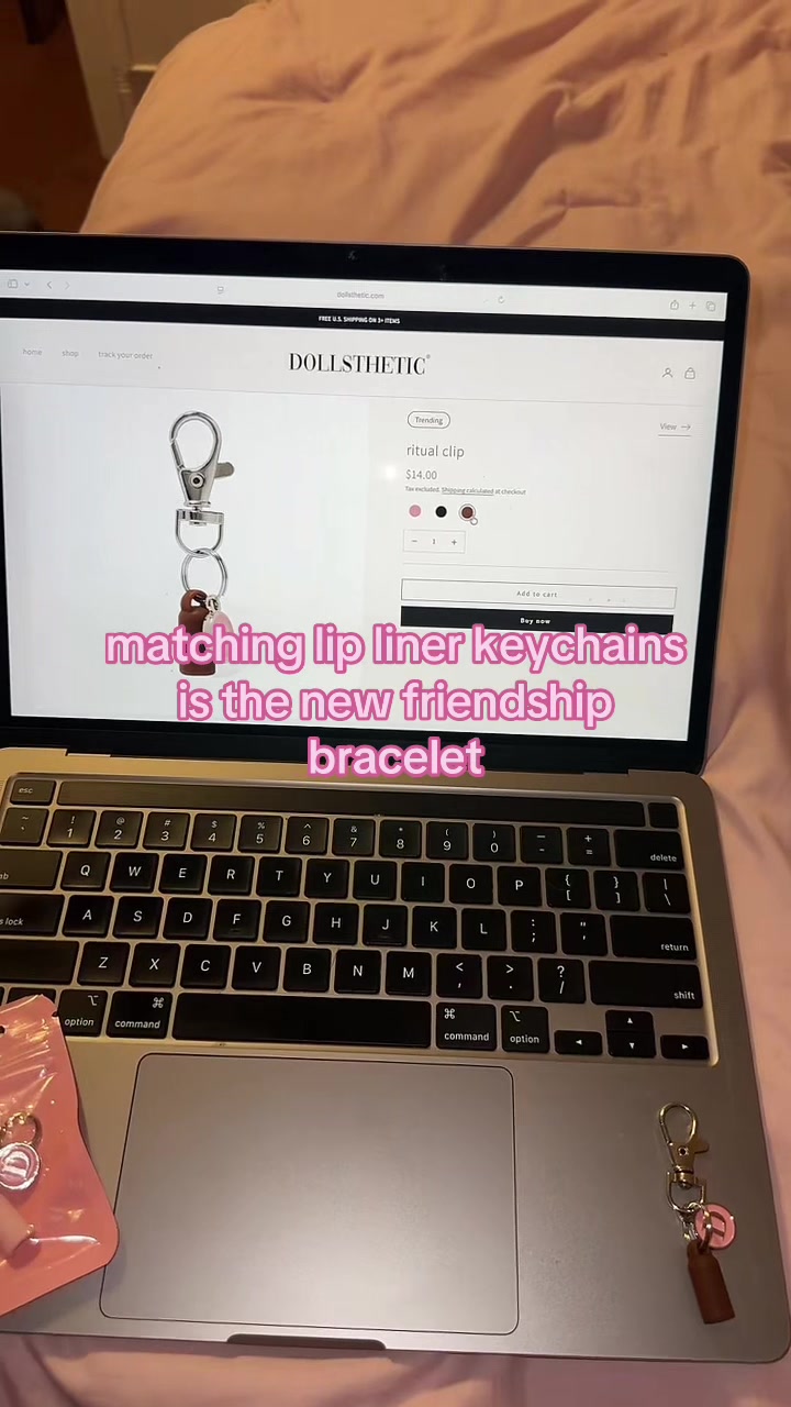 @Dollsthetic