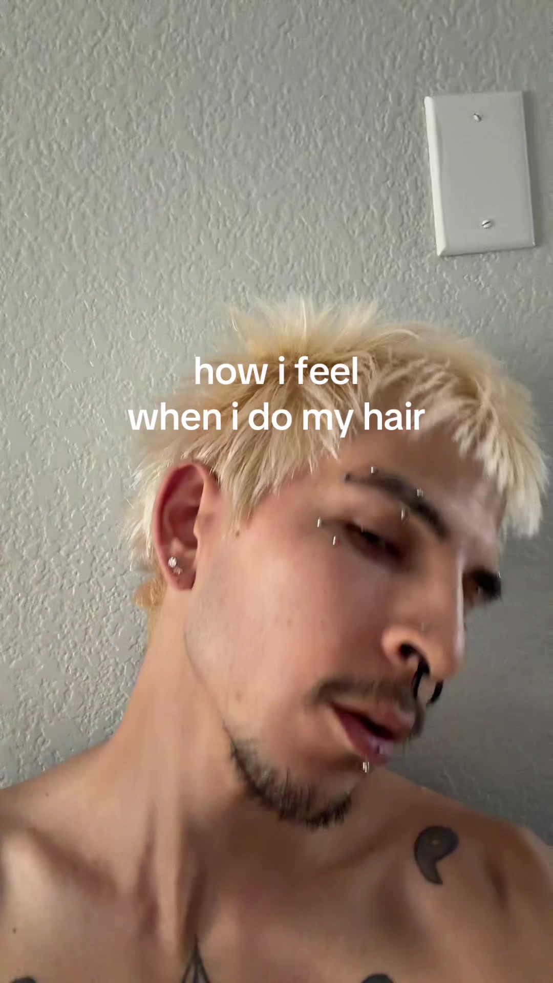 @𖣂