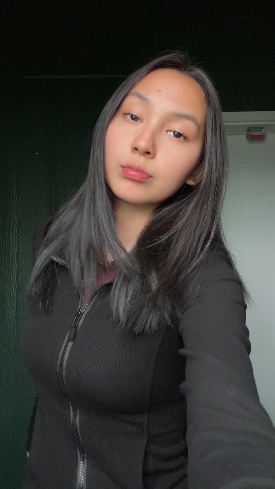 @ᐃᒦᓕᐊ