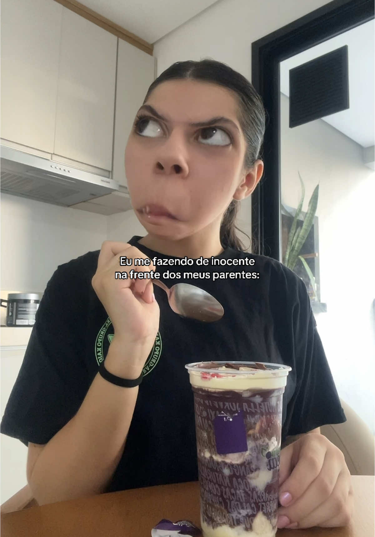@larah_pacheco