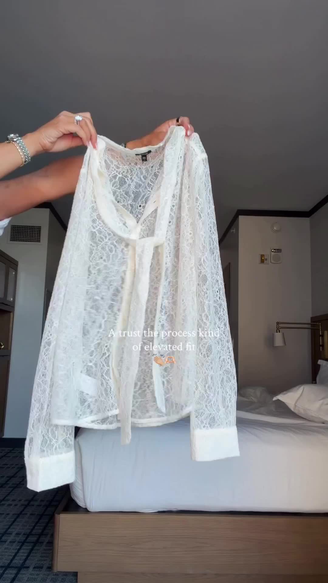 @LaurenHornStyle