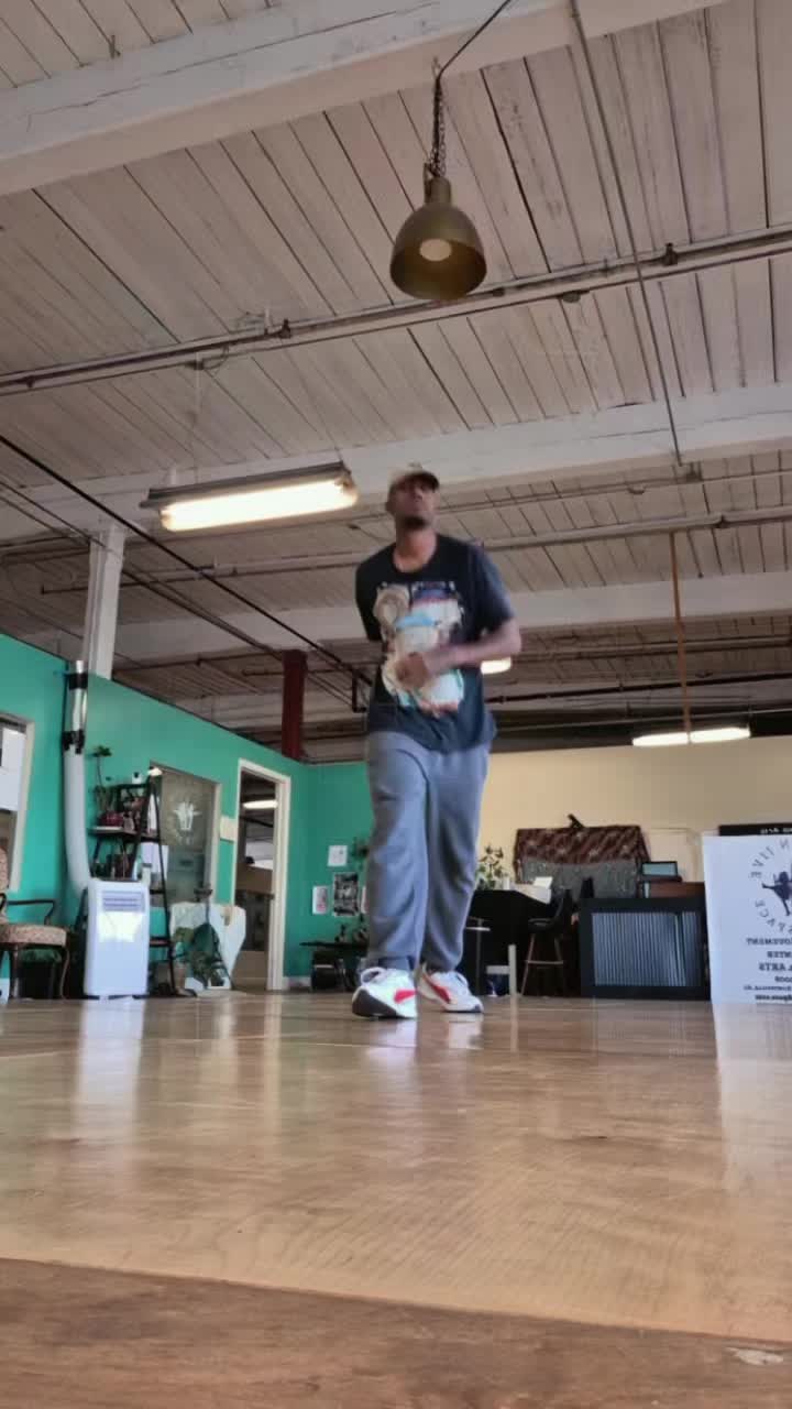 @Dancemachine