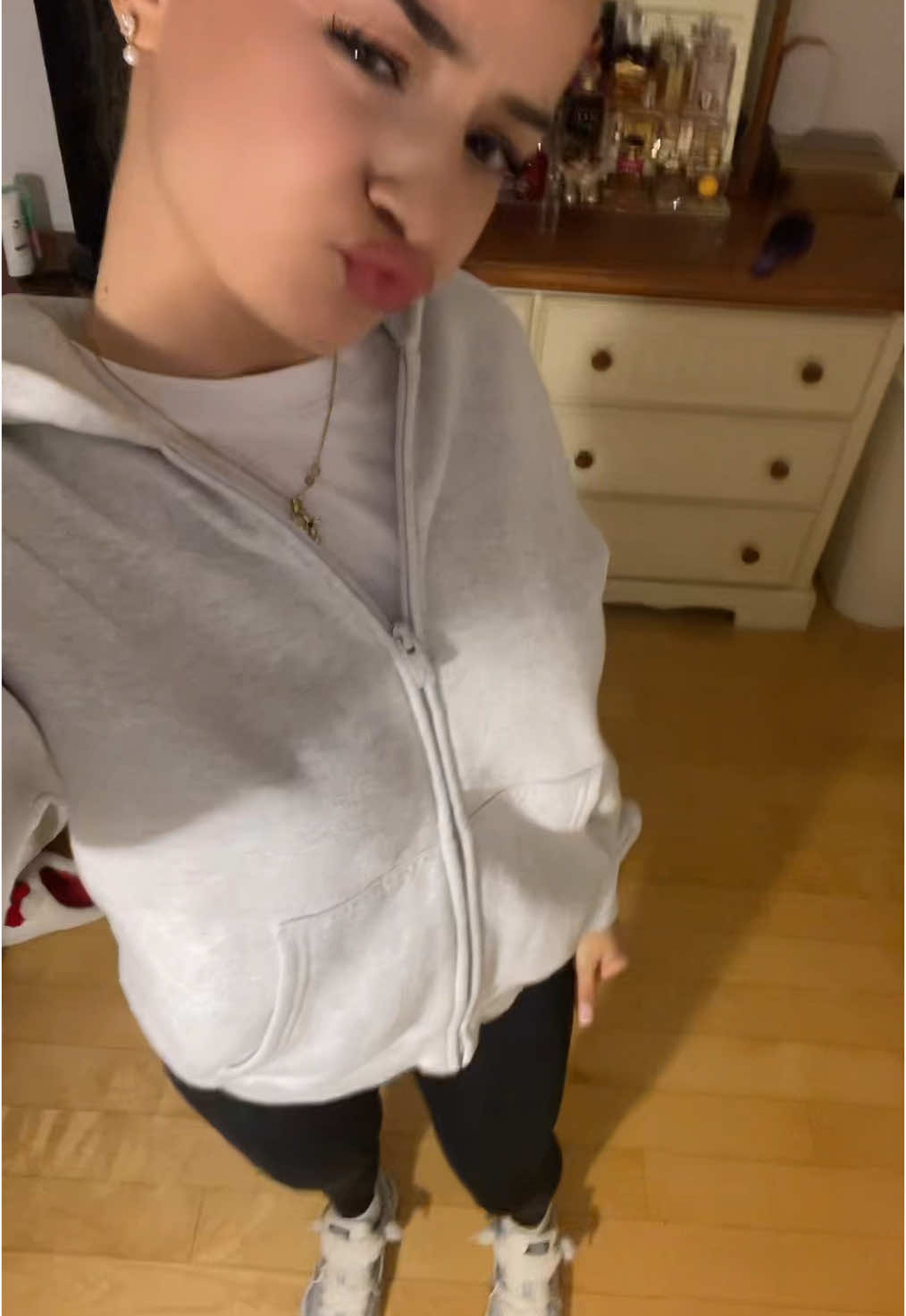 @chrissy