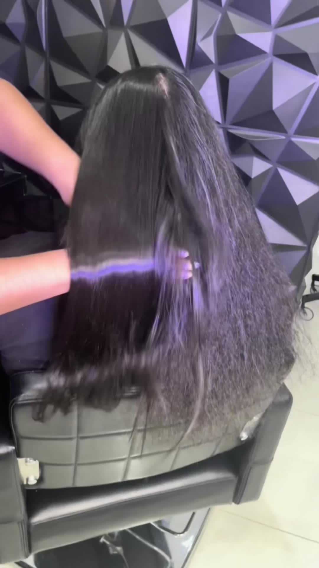 @GlossyGlowHair