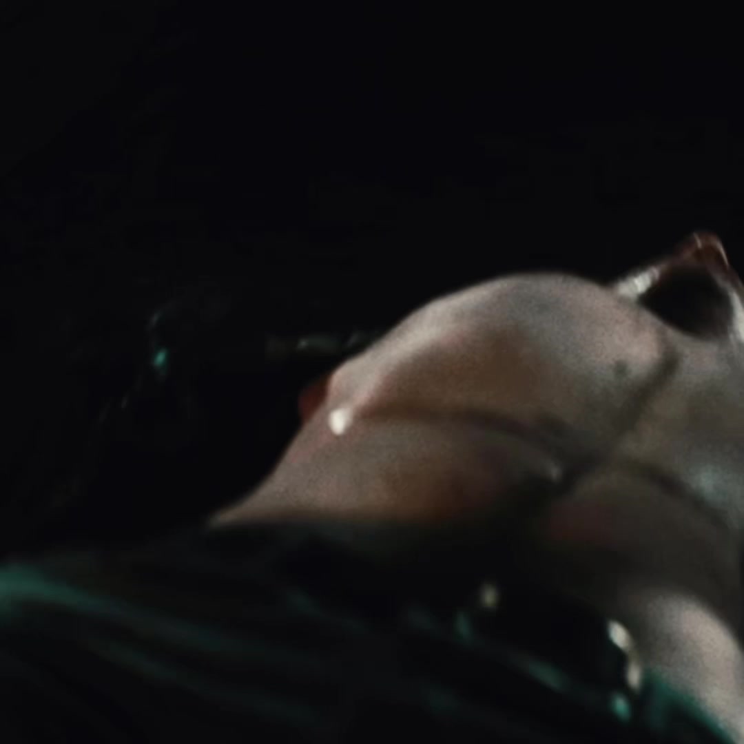 @✟jealous.blurrr✟