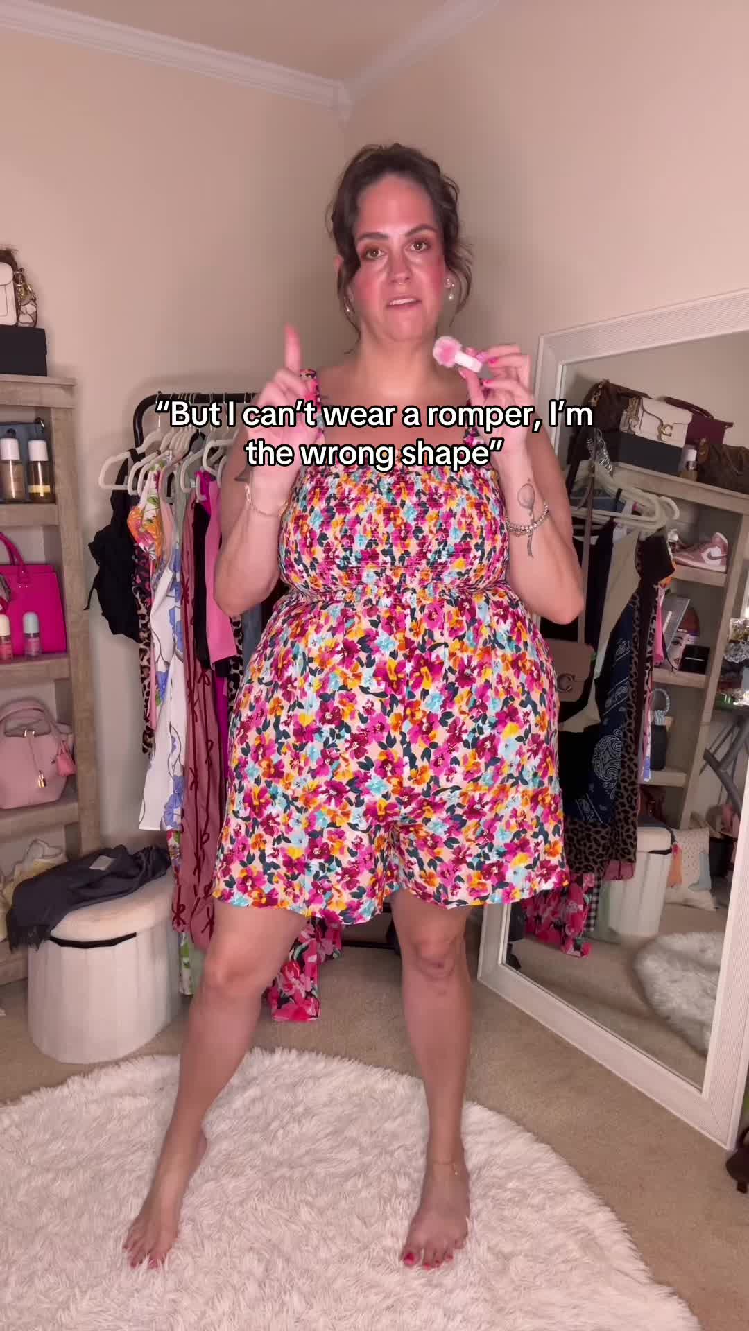 @Lindsey | Apron Belly Girlie🦋
