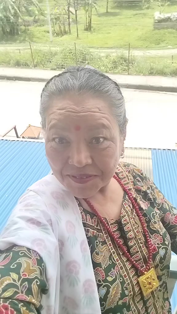 @meera gurung