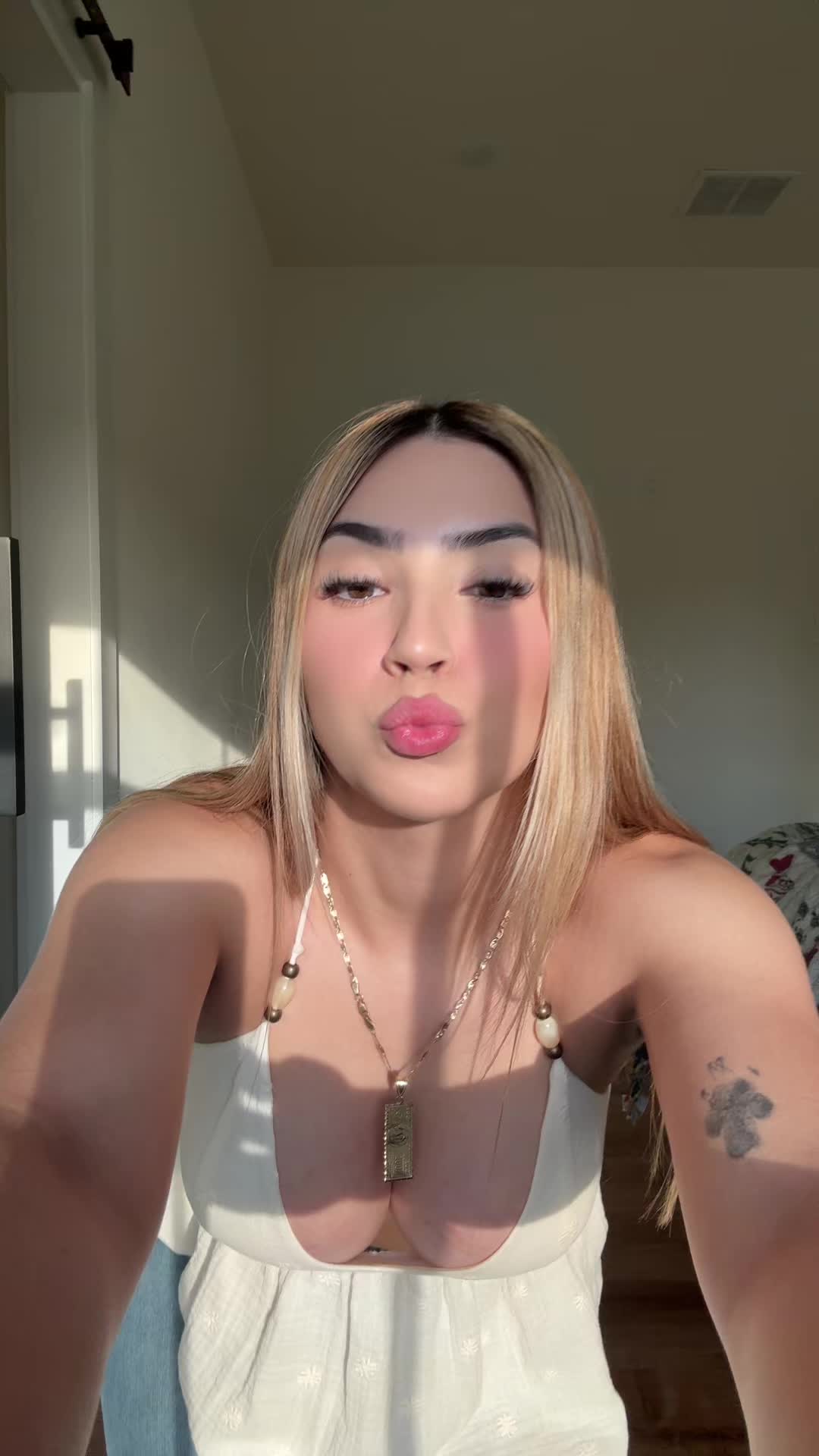 @NicoleHill