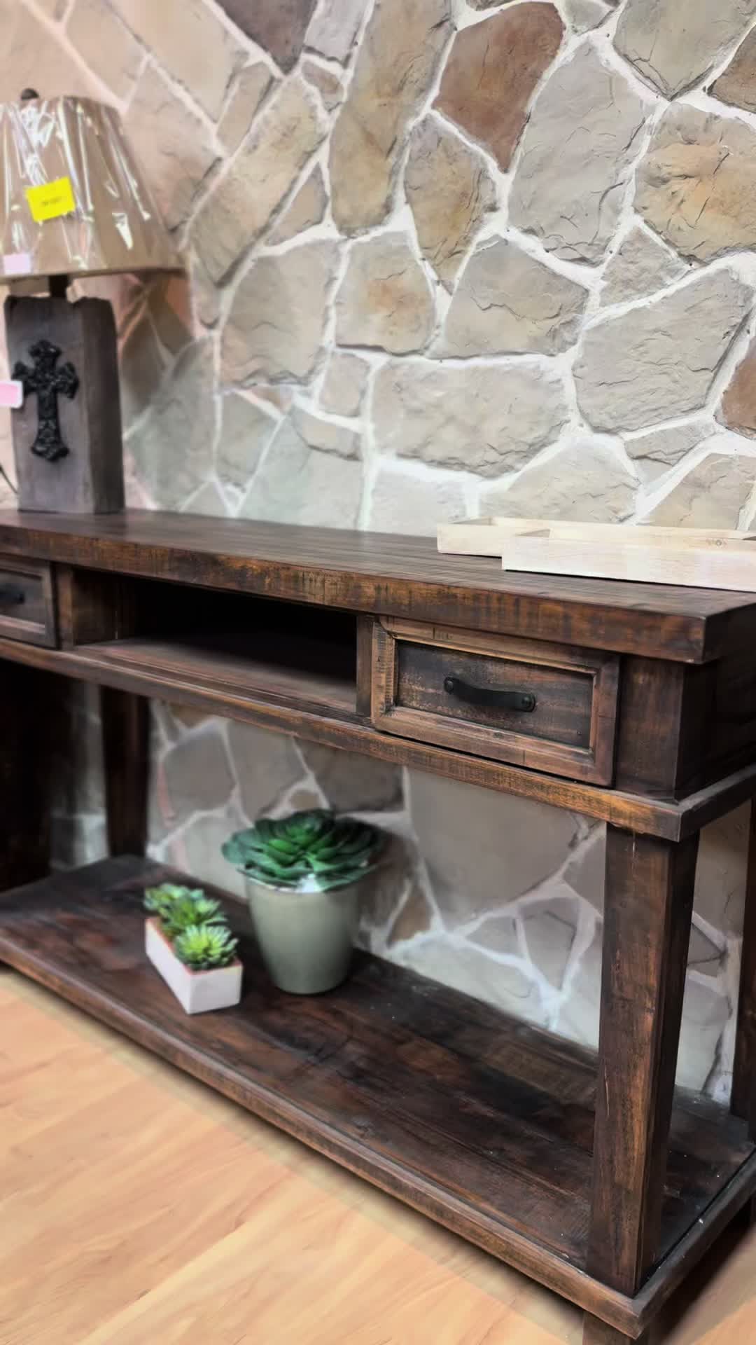 @RusticFurnitureDepot