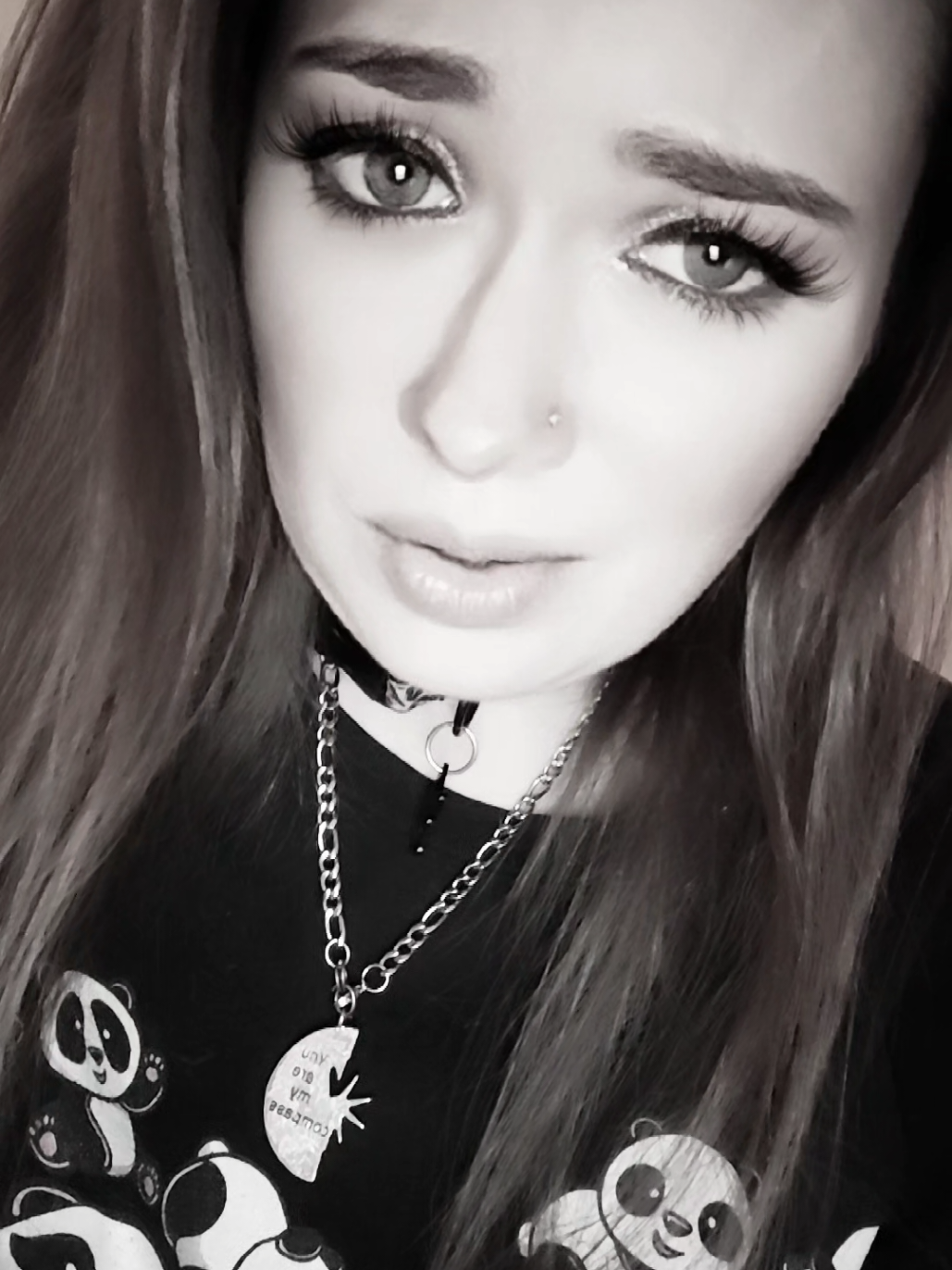 @🖤🩷EmoQueen🩷🖤