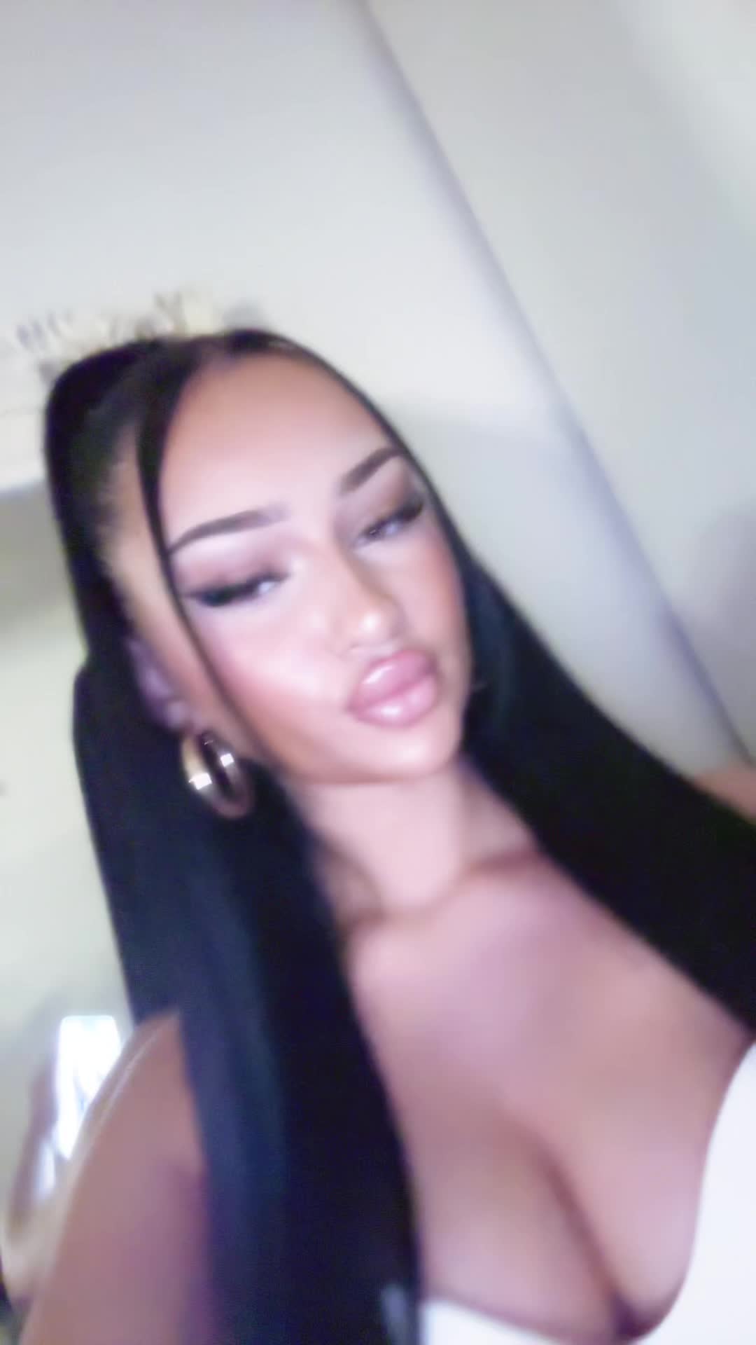@𝒮𝒶𝓇𝒶𝒽.