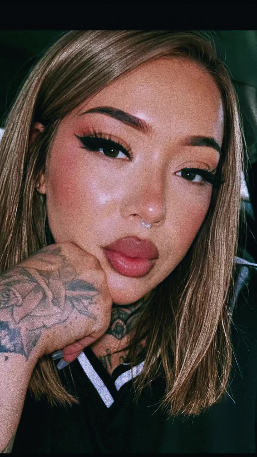 @Lala