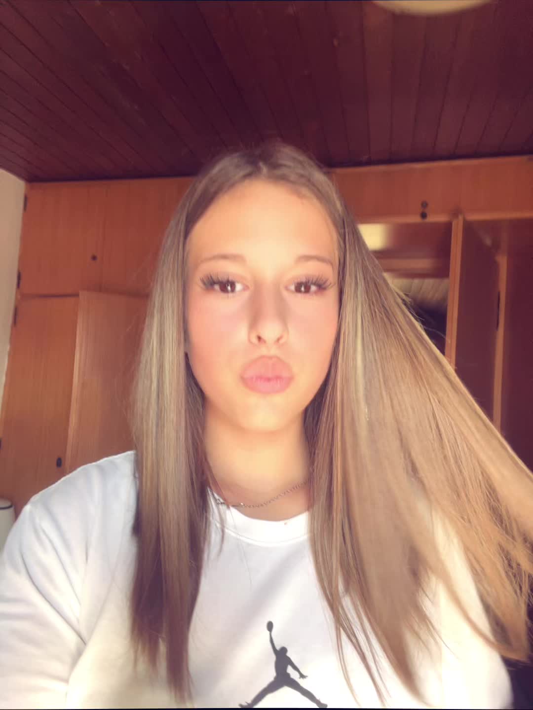 @🇦🇱