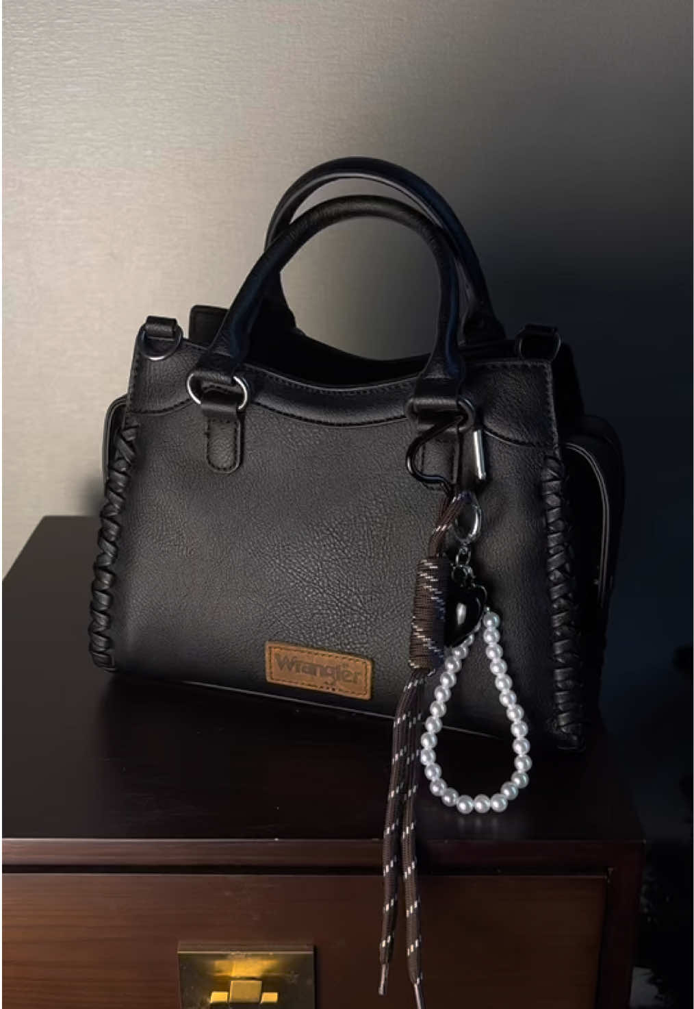 @bagsofthewest