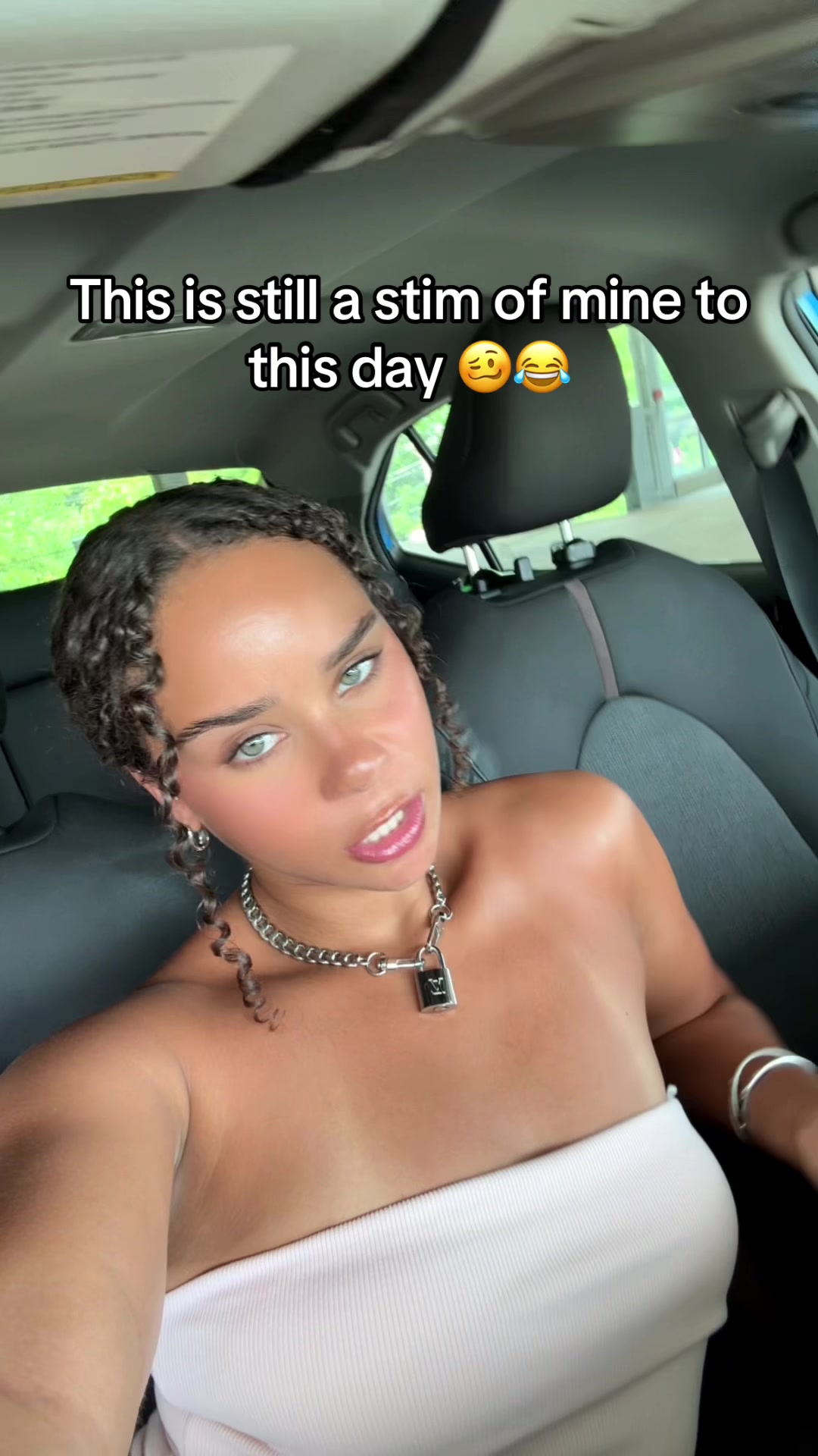 @HailieAlexys