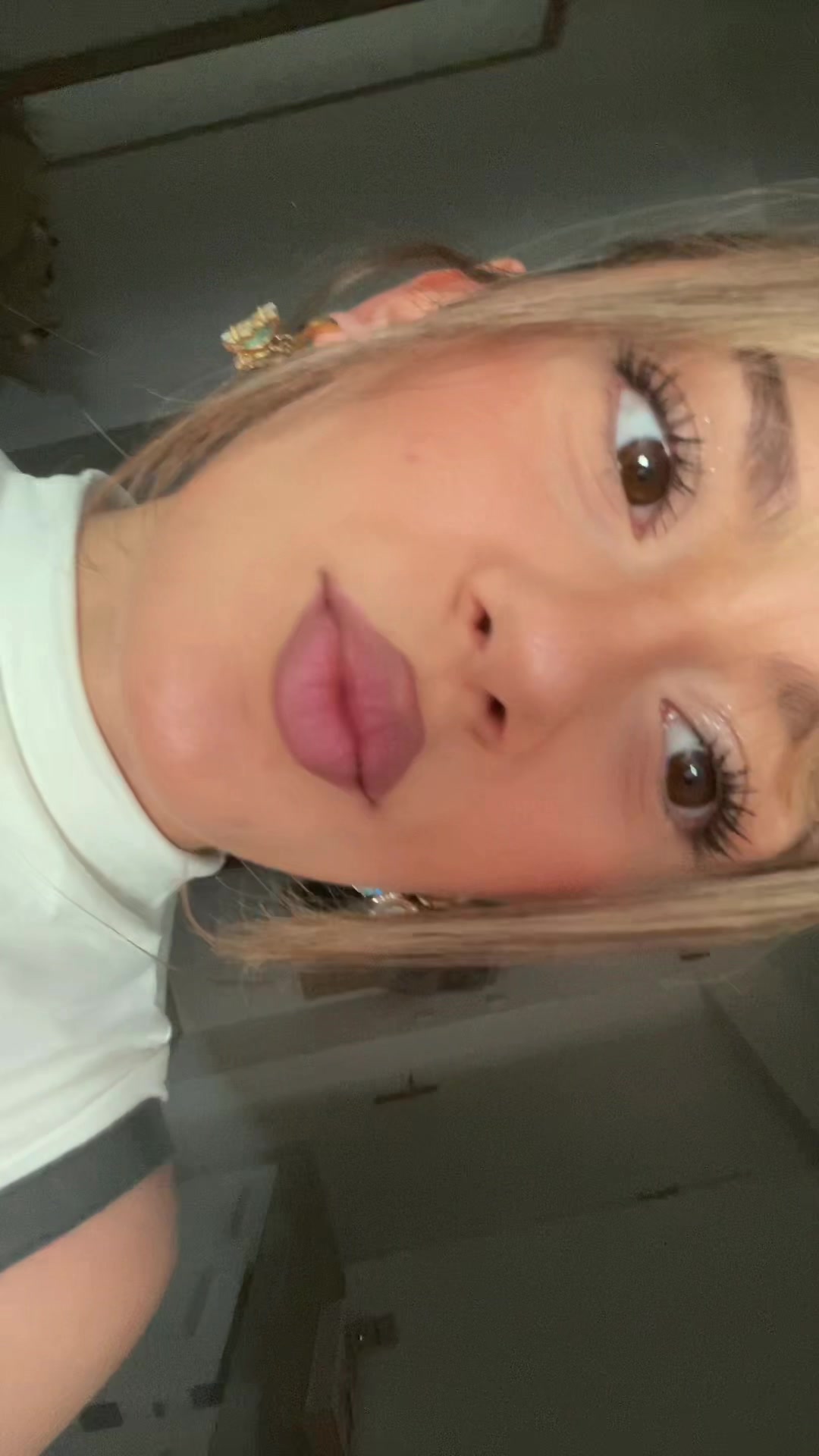 @deusheee