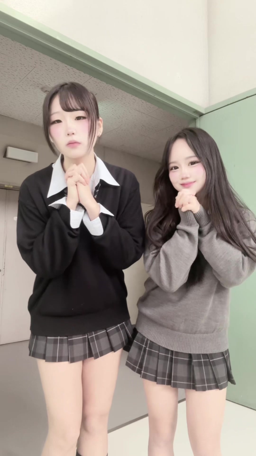 @モモカ