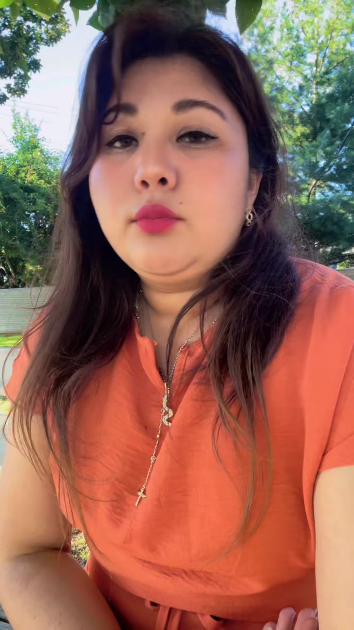@lesly flores