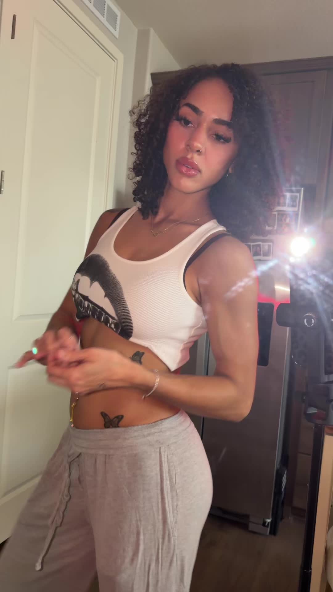 @kiaraafterhours