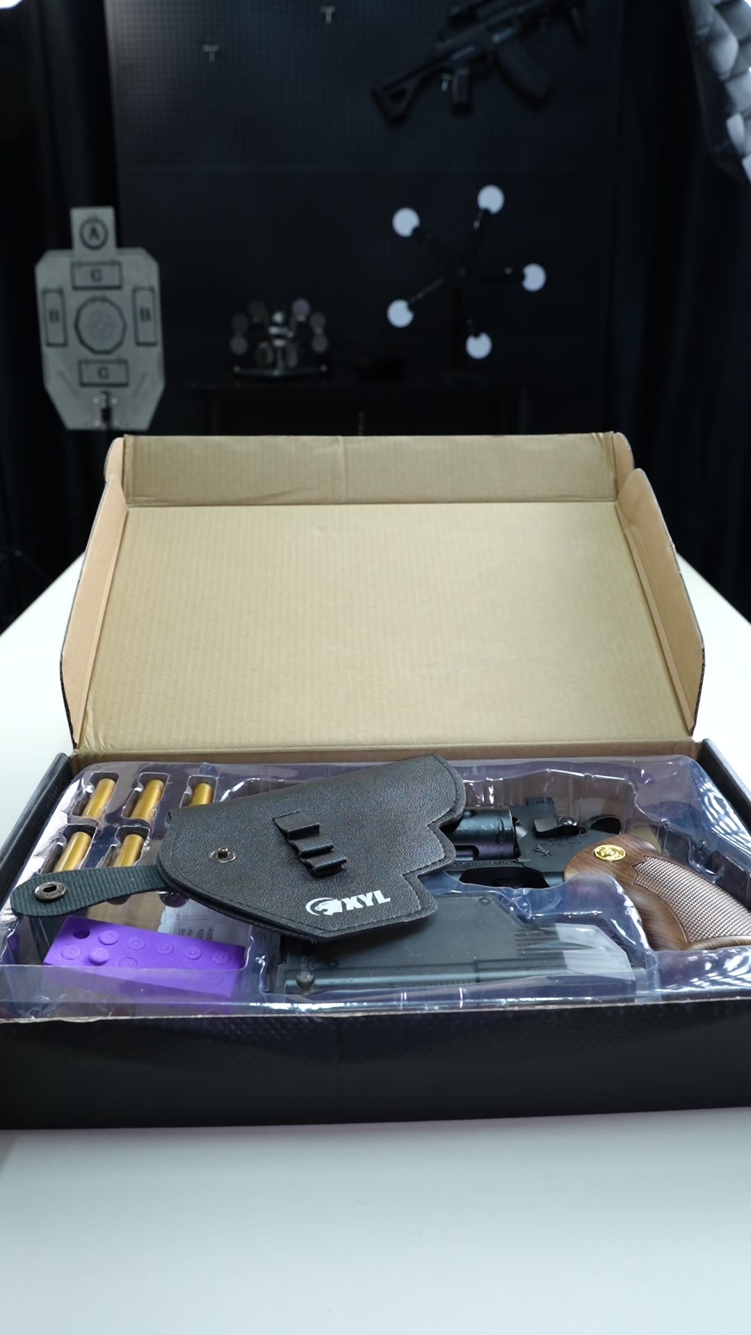 @akagtoy.com
