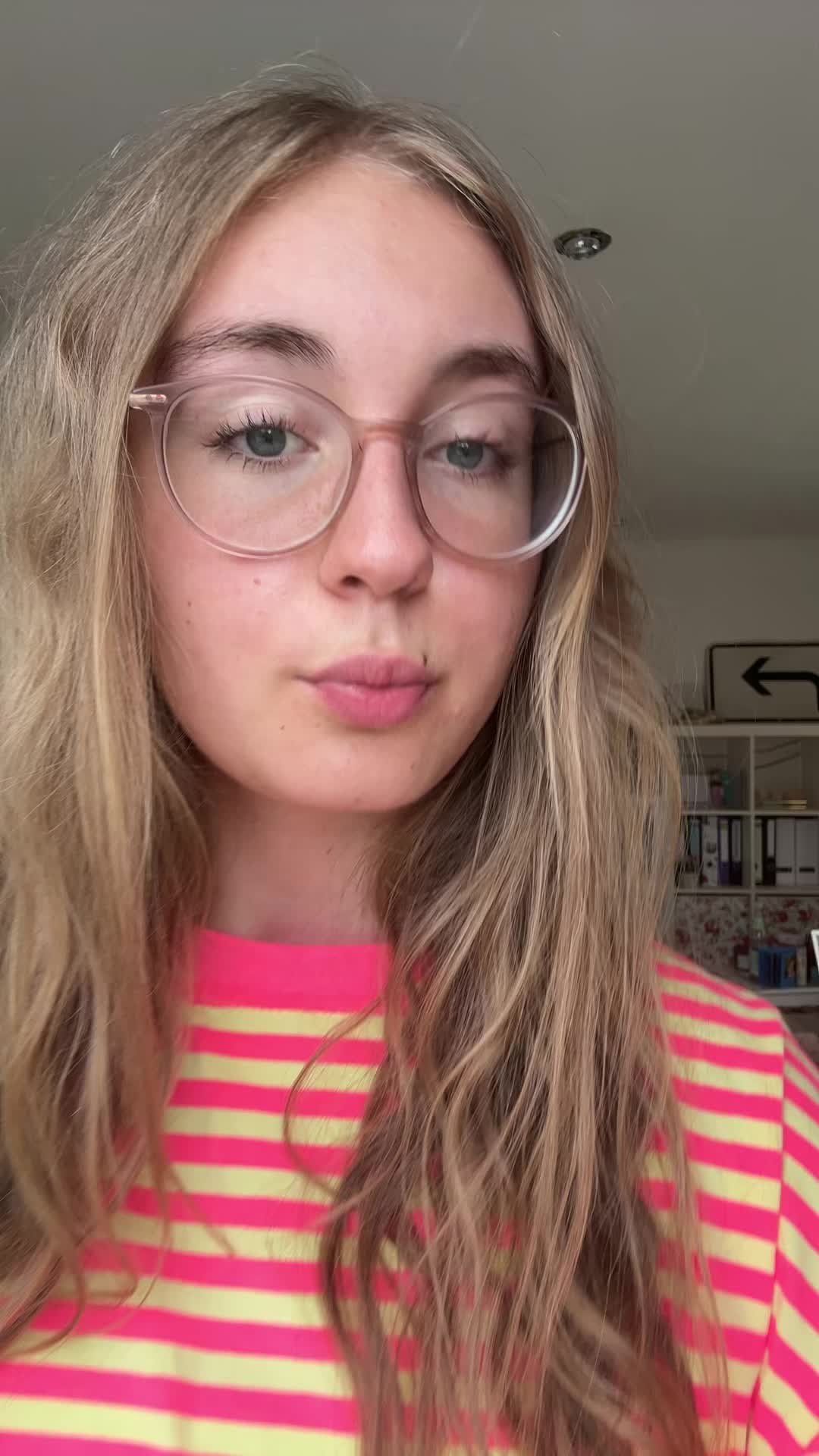 @𝓶𝓪𝓭𝓮𝓵𝓮𝓲𝓷𝓮 💫