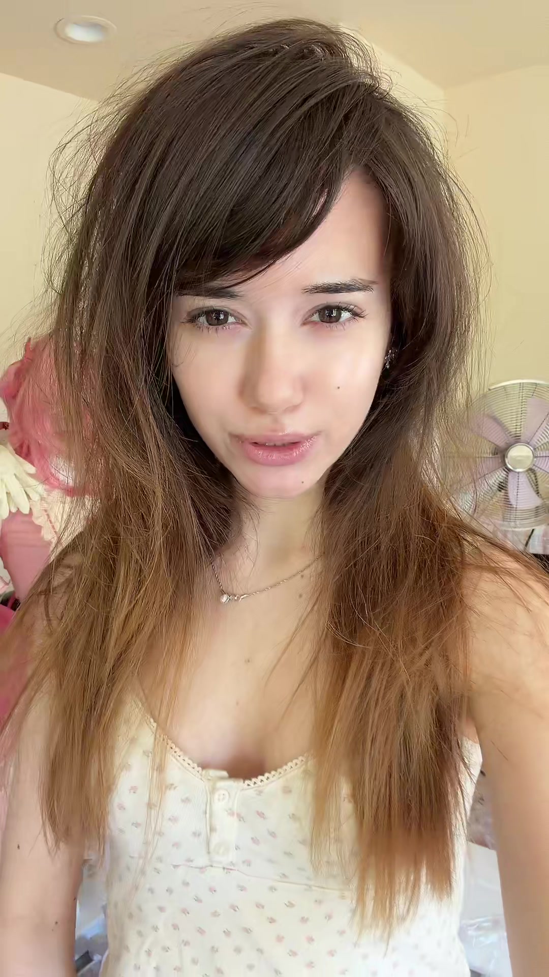 @anastasia (MAIN mewklekitty)