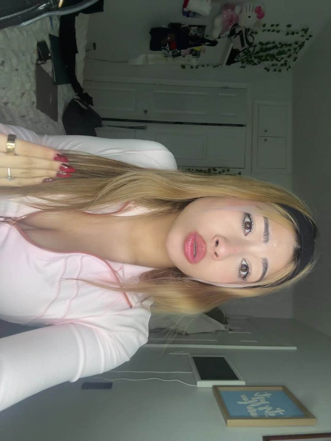 @Emiiiii