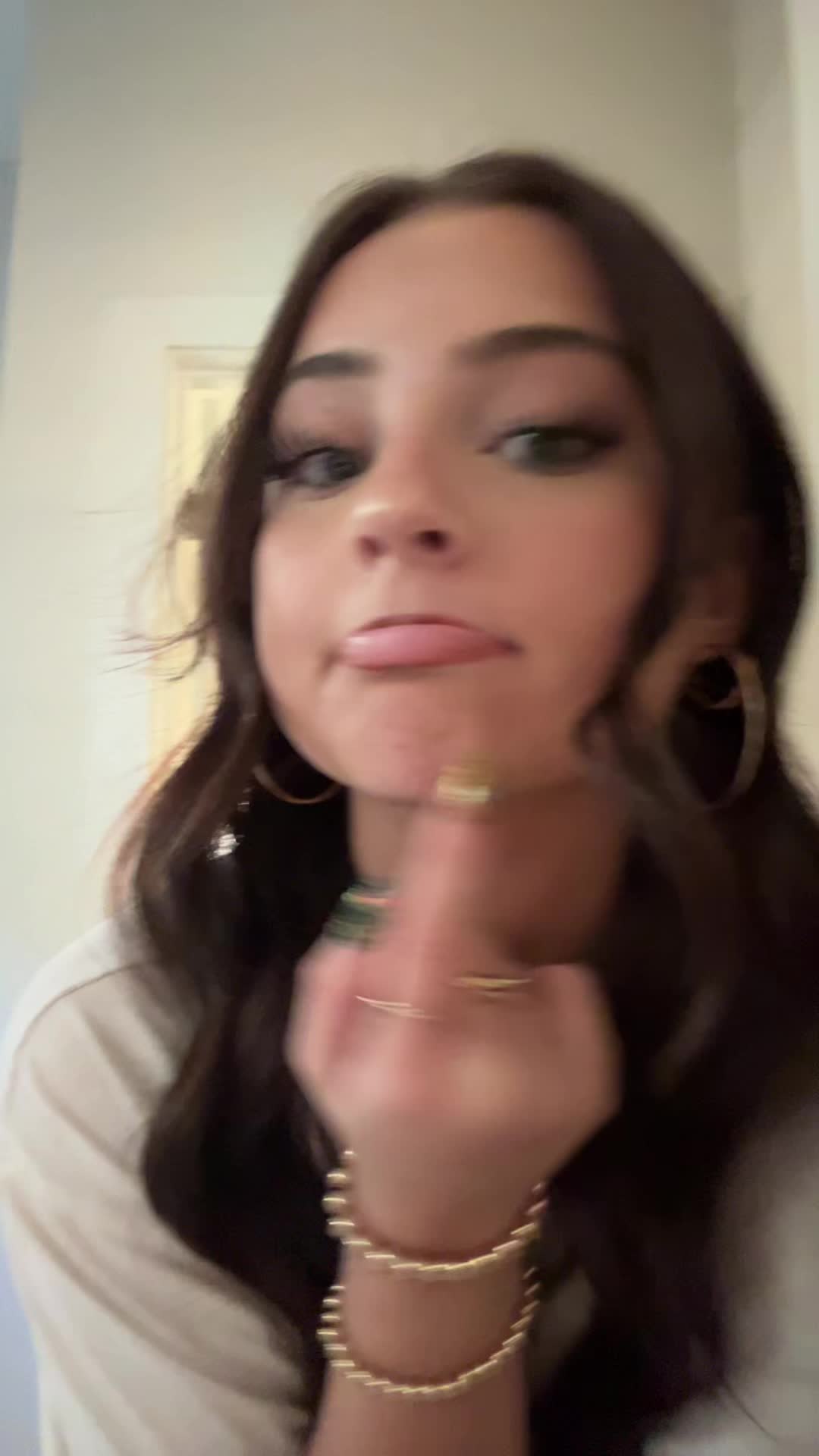 @claireee