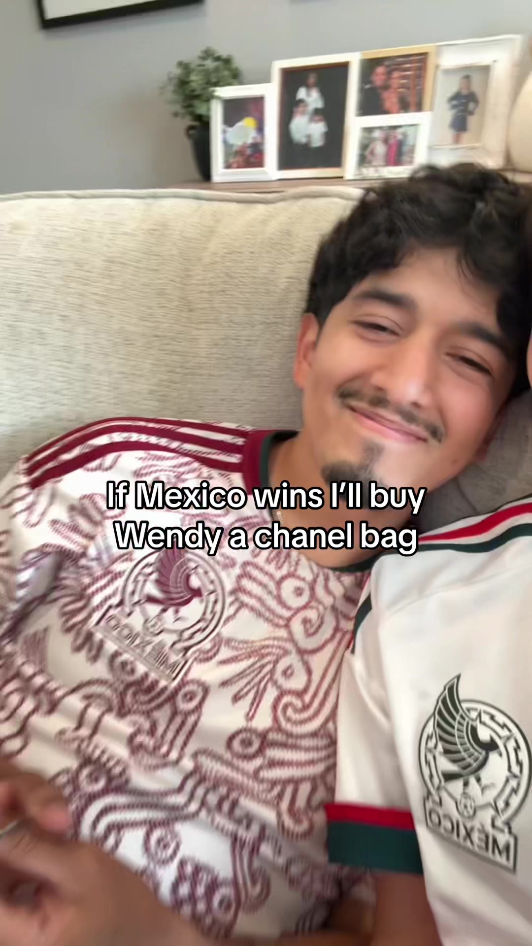 @theresnoee