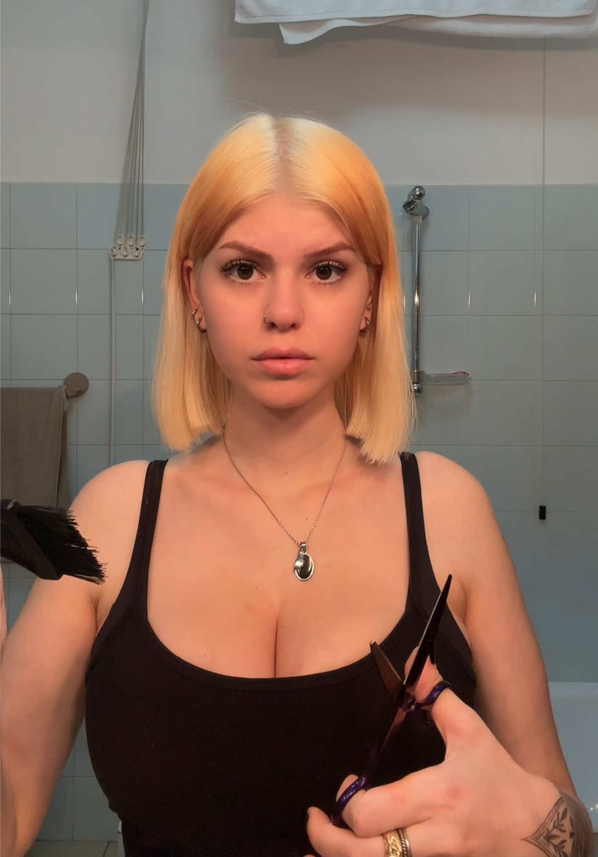 @aishaddams