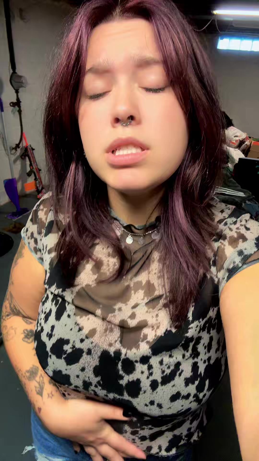 @:P