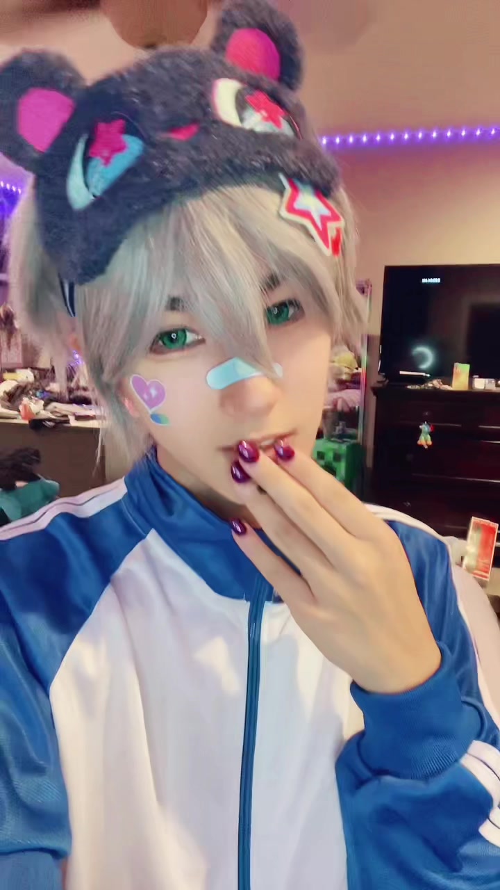 @ᗢ Izzy ᗢ