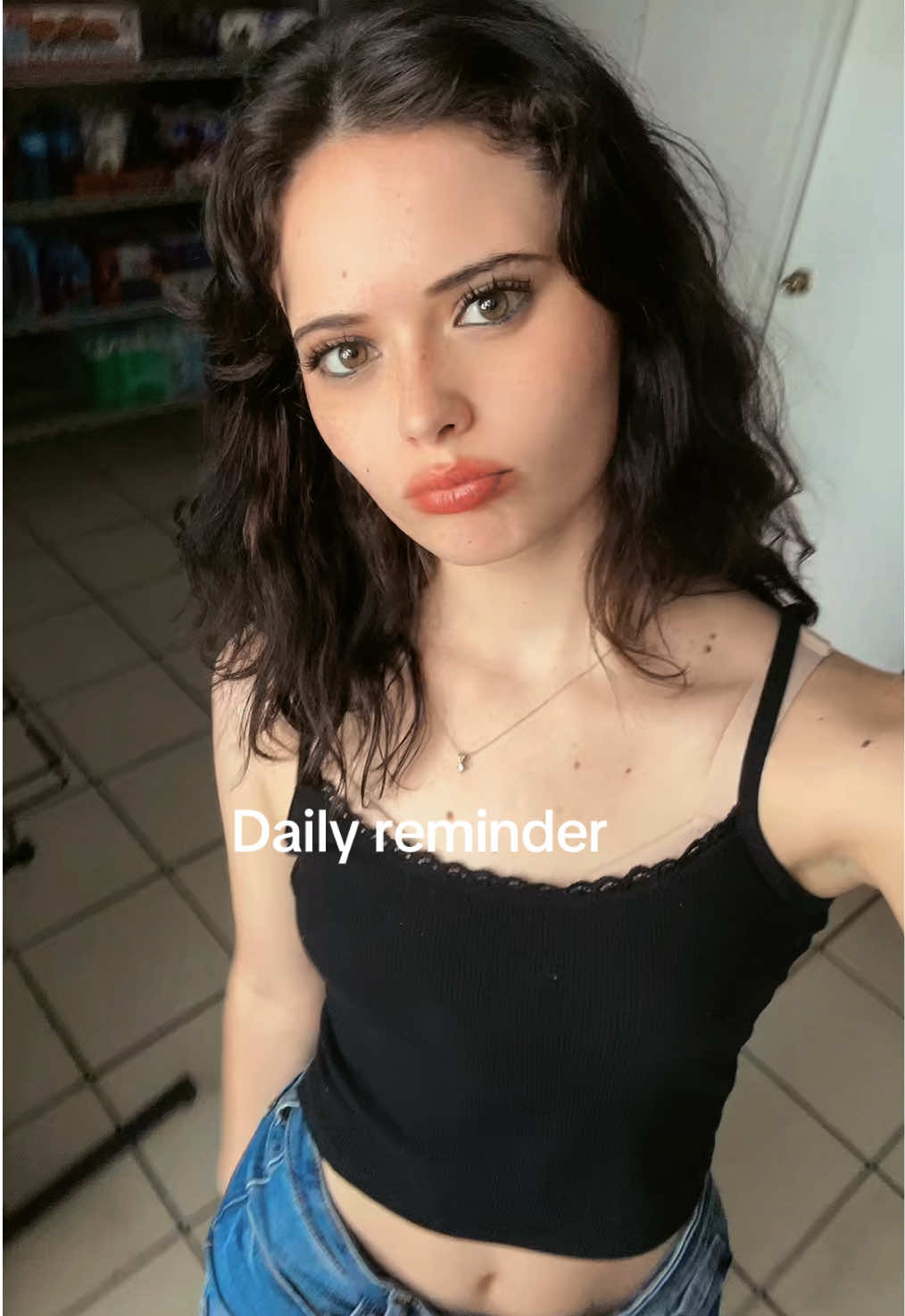 @Emily☮️