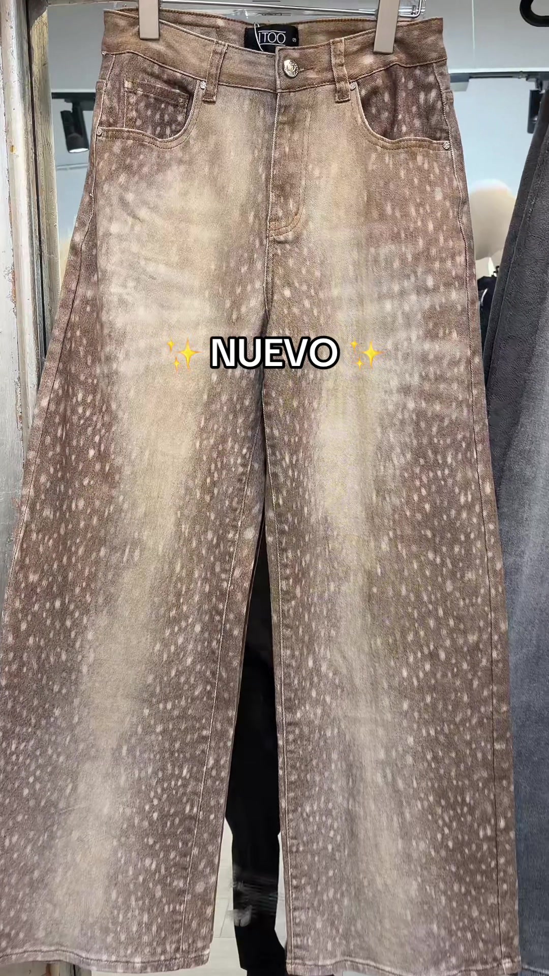 @itoofashion