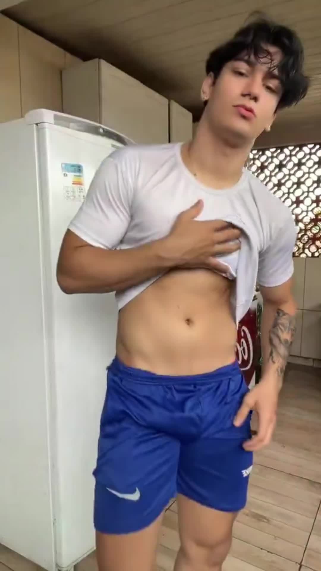 @Leo Rafftoria